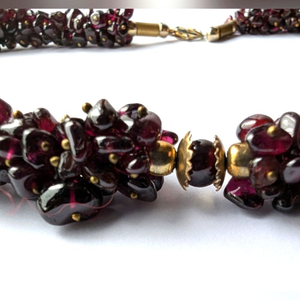 Vintage Semi precious mineral multi strand burg necklace genuine natural garnet